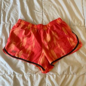 Under Armor heat tech orange shorts size medium